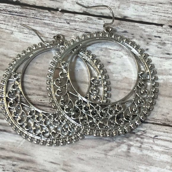 NEW Silver Bohemian Mandala Design Hoop Earrings - Picture 8 of 8